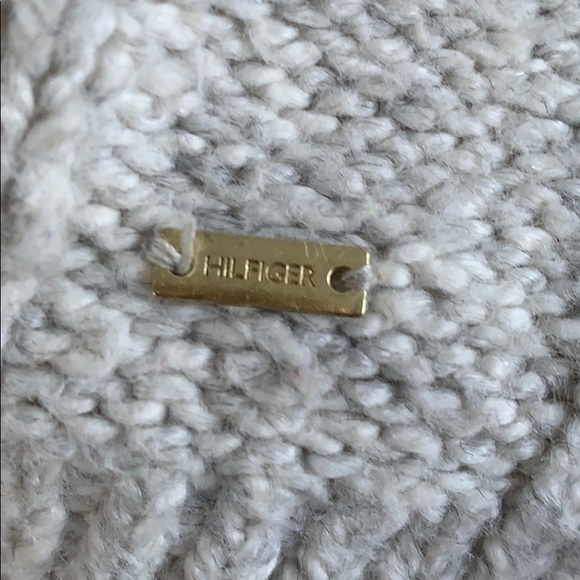 Tommy Hilfiger Sweater - Picture 2 of 3